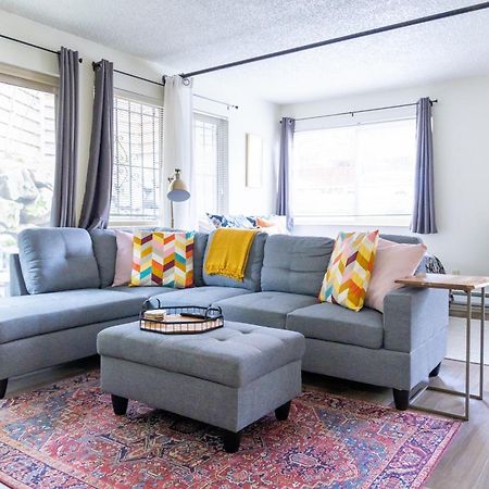 King Bed + Studio! Free Parking, Patio, Wfh Space! Seattle Eksteriør billede