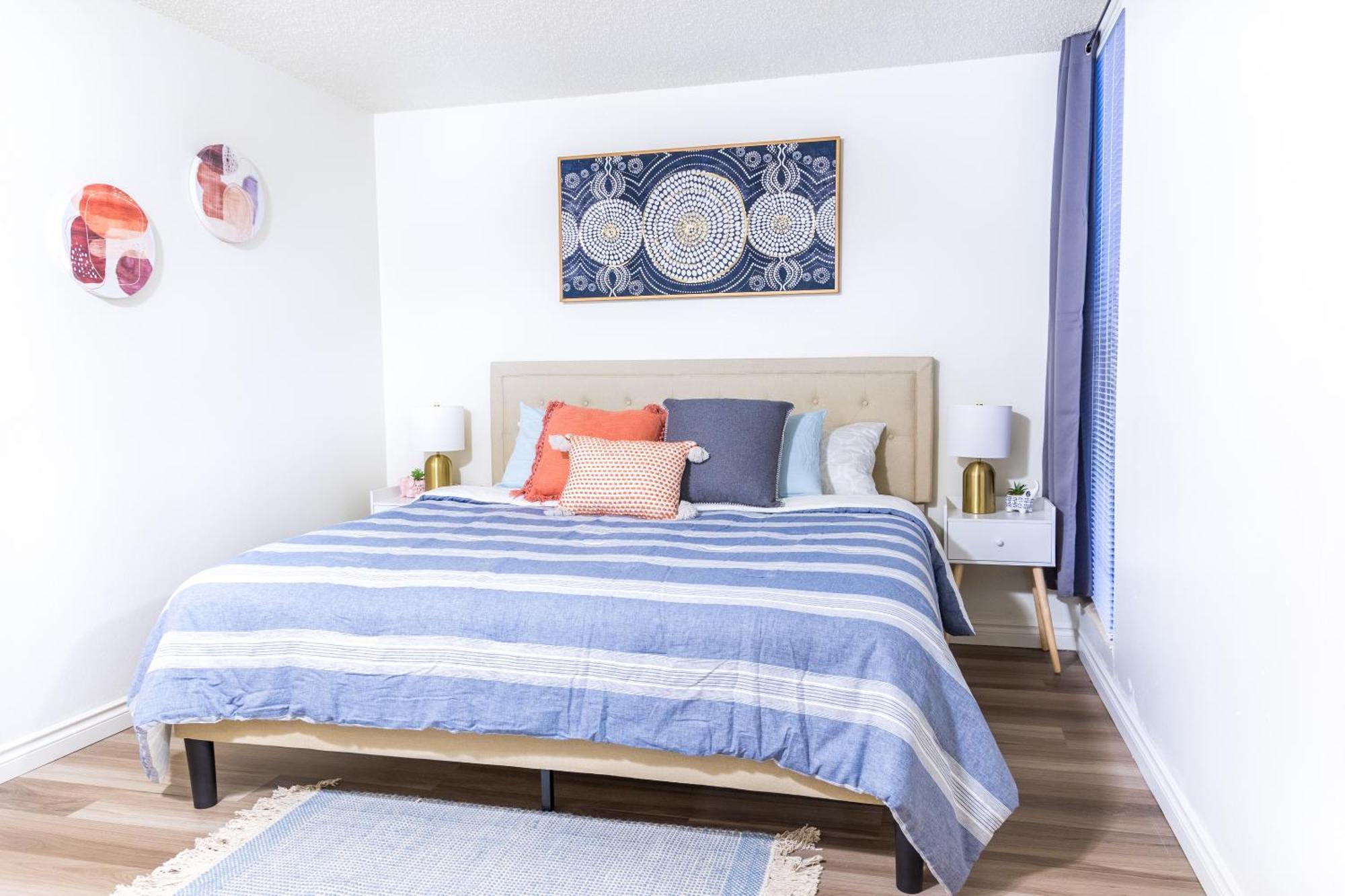 King Bed + Studio! Free Parking, Patio, Wfh Space! Seattle Eksteriør billede