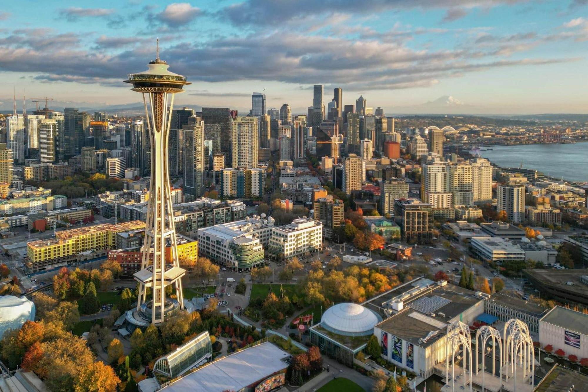 King Bed + Studio! Free Parking, Patio, Wfh Space! Seattle Eksteriør billede